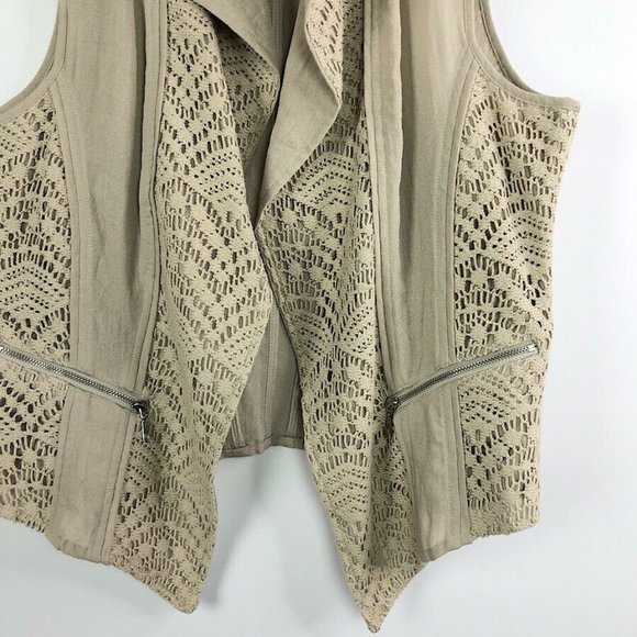 Chicos Beige Lace Contrast Waterfall Cardigan Vest - Picture 2 of 5